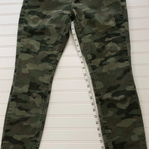 GAP - camouflage skinny jeans - Picture 2 of 8